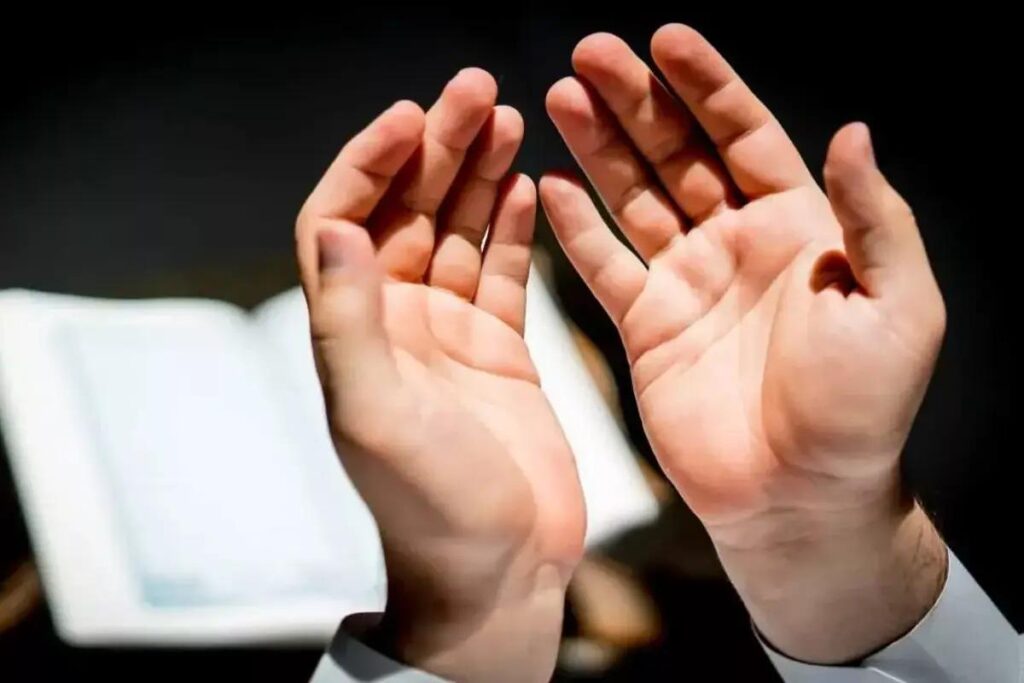 دعاء للرزق الواسع .. ردده وأنت ذاهب لعملك يفتحها عليك فتحا عجيبا